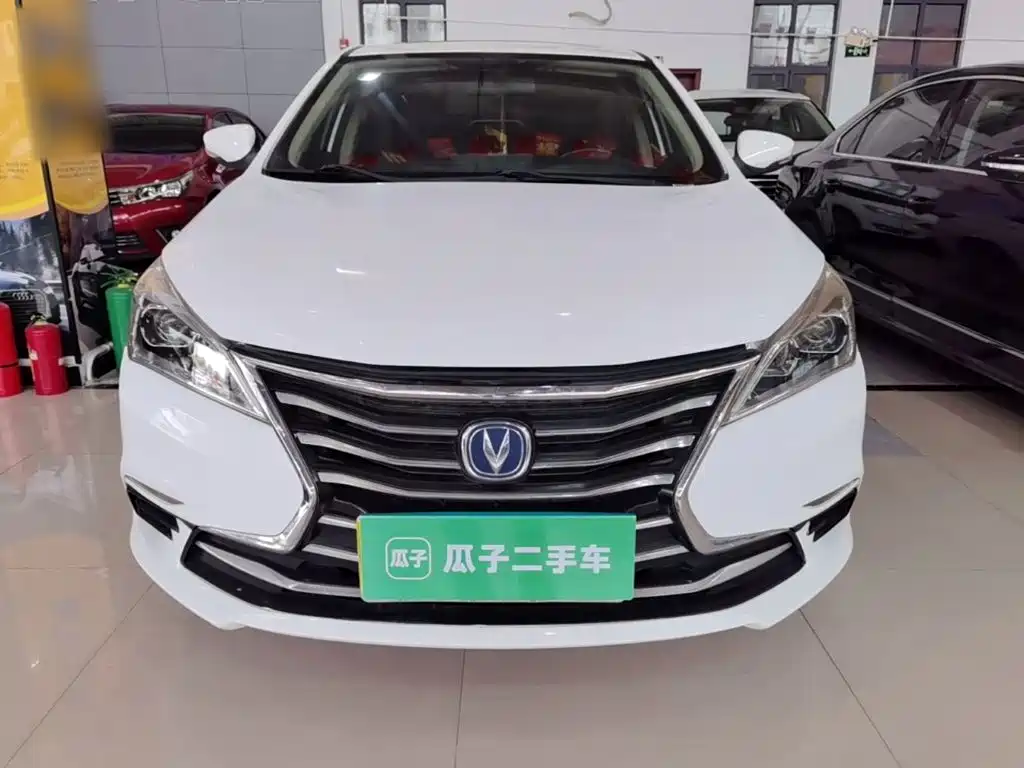 Changan Eado DT — фото 3