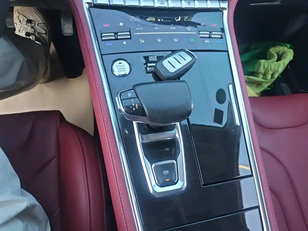 Changan CS85 COUPE — фото 14