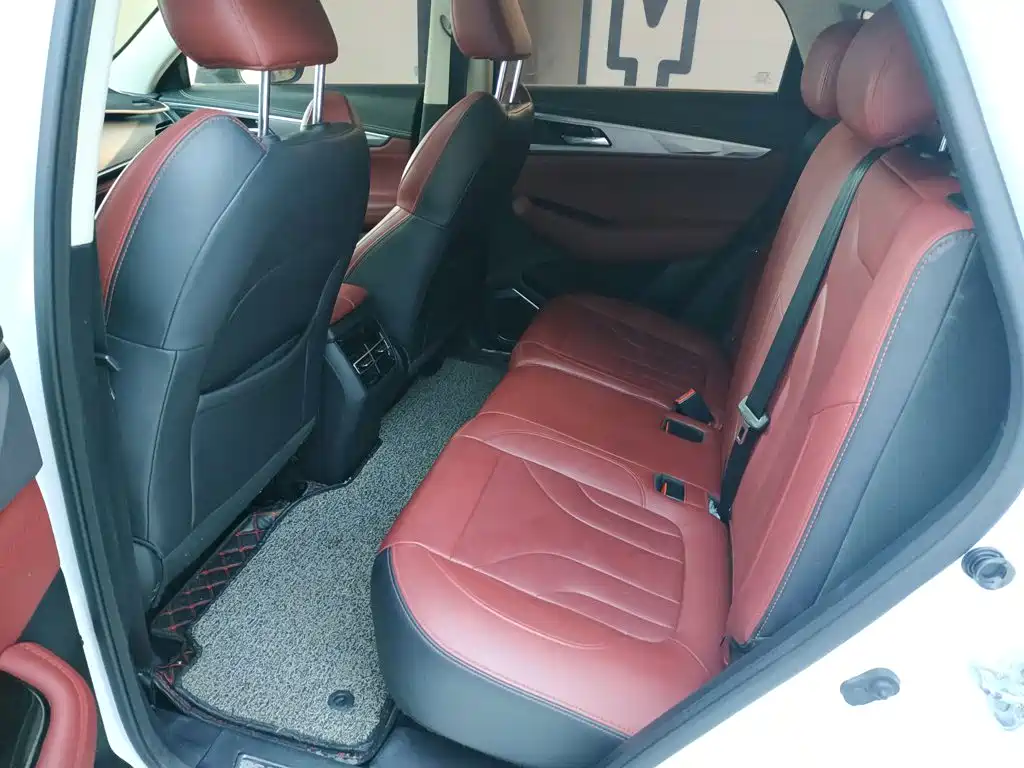 Changan CS85 COUPE — фото 17