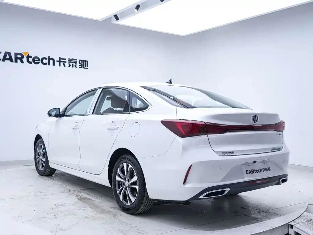 Changan Eado — фото 18