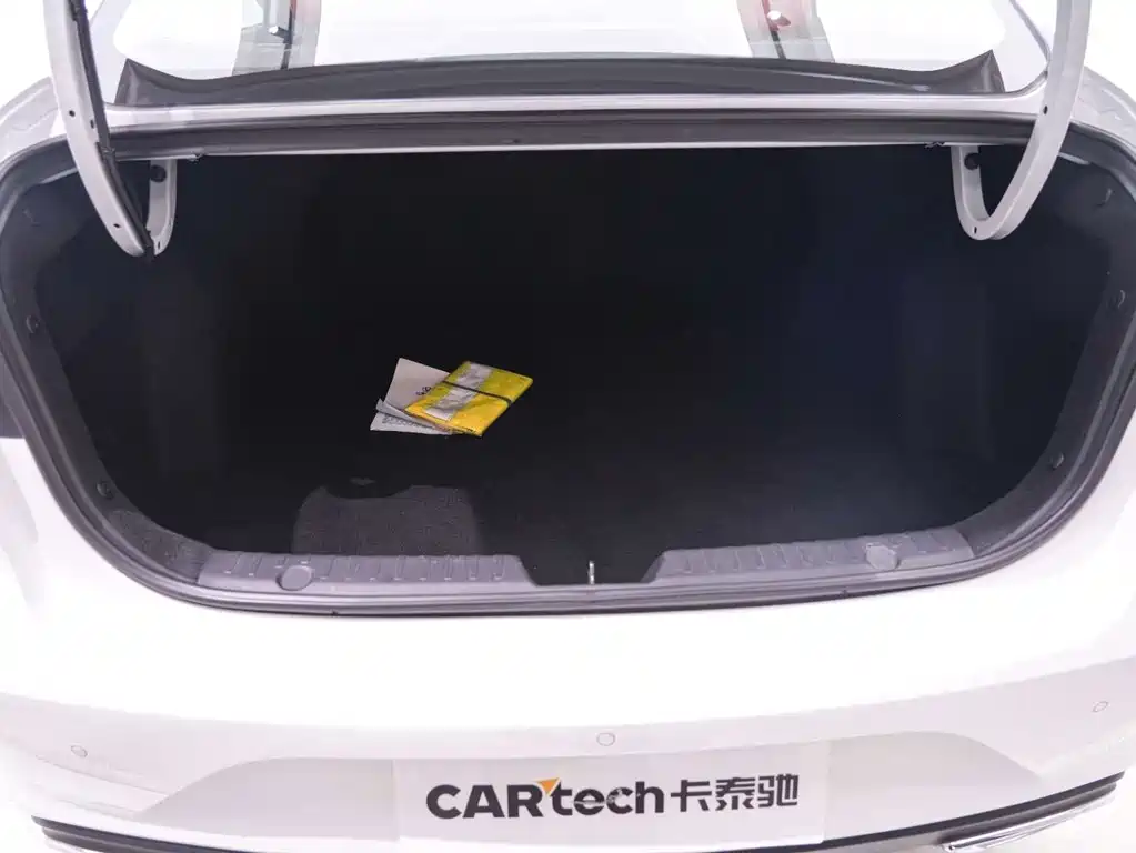 Changan Eado — фото 20