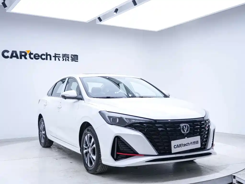 Changan Eado — фото 6