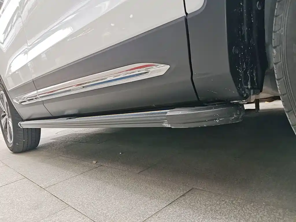 Changan CS75 New Energy — фото 21