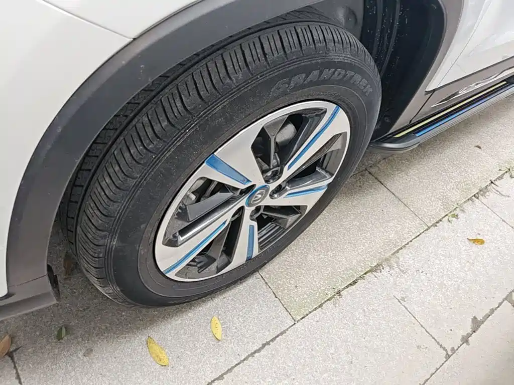 Changan CS75 New Energy — фото 23