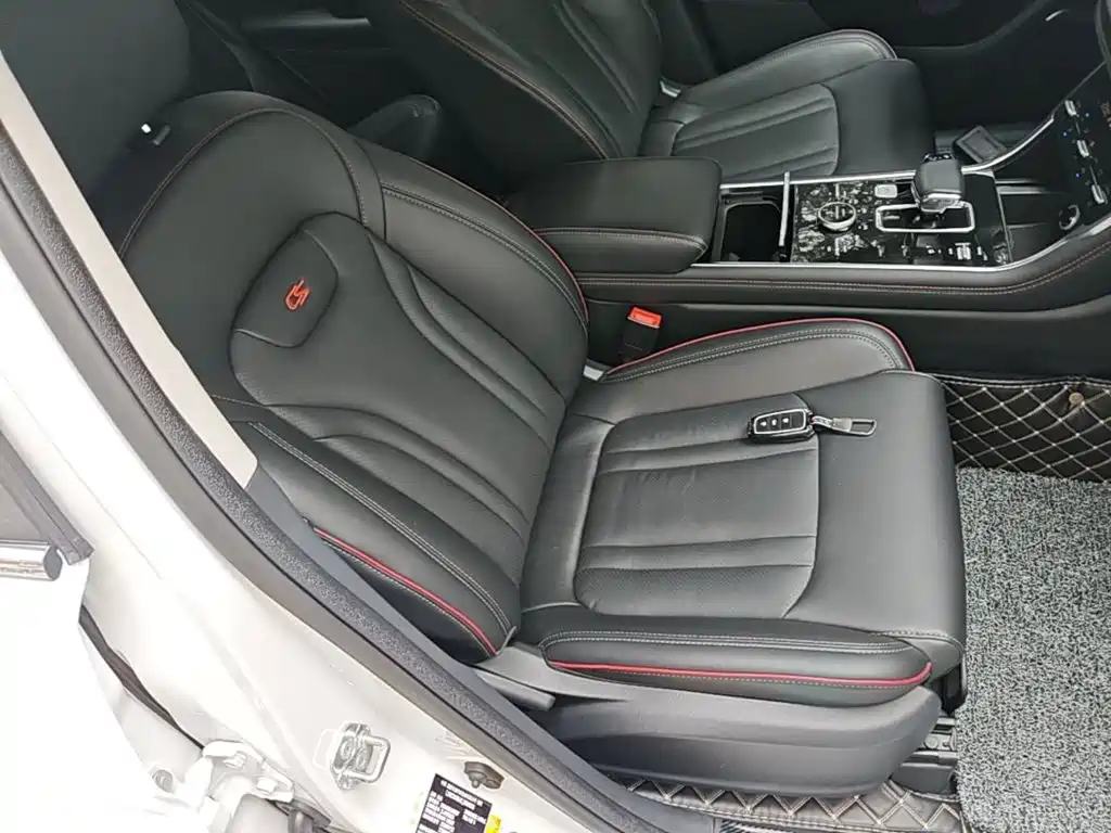 Changan CS75 New Energy — фото 25