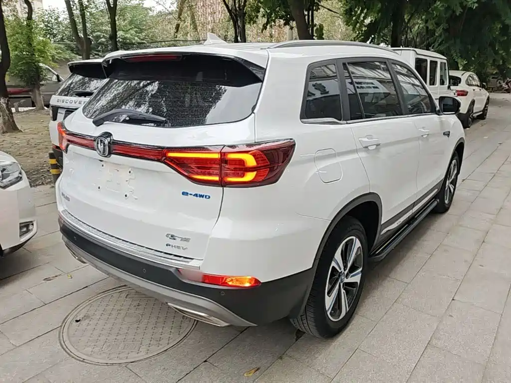 Changan CS75 New Energy — фото 7