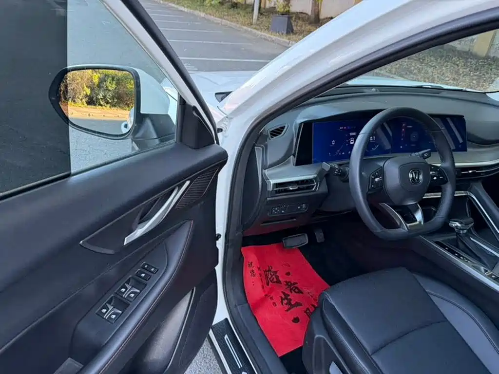 Changan CS35PLUS — фото 11