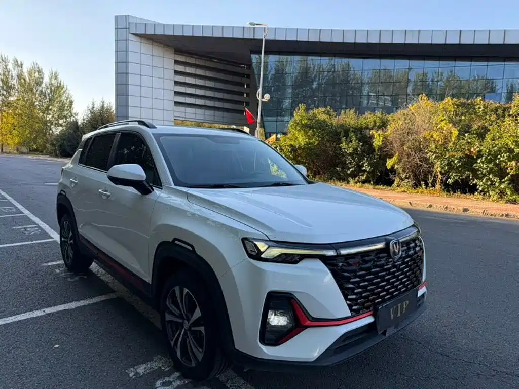 Changan CS35PLUS — фото 3