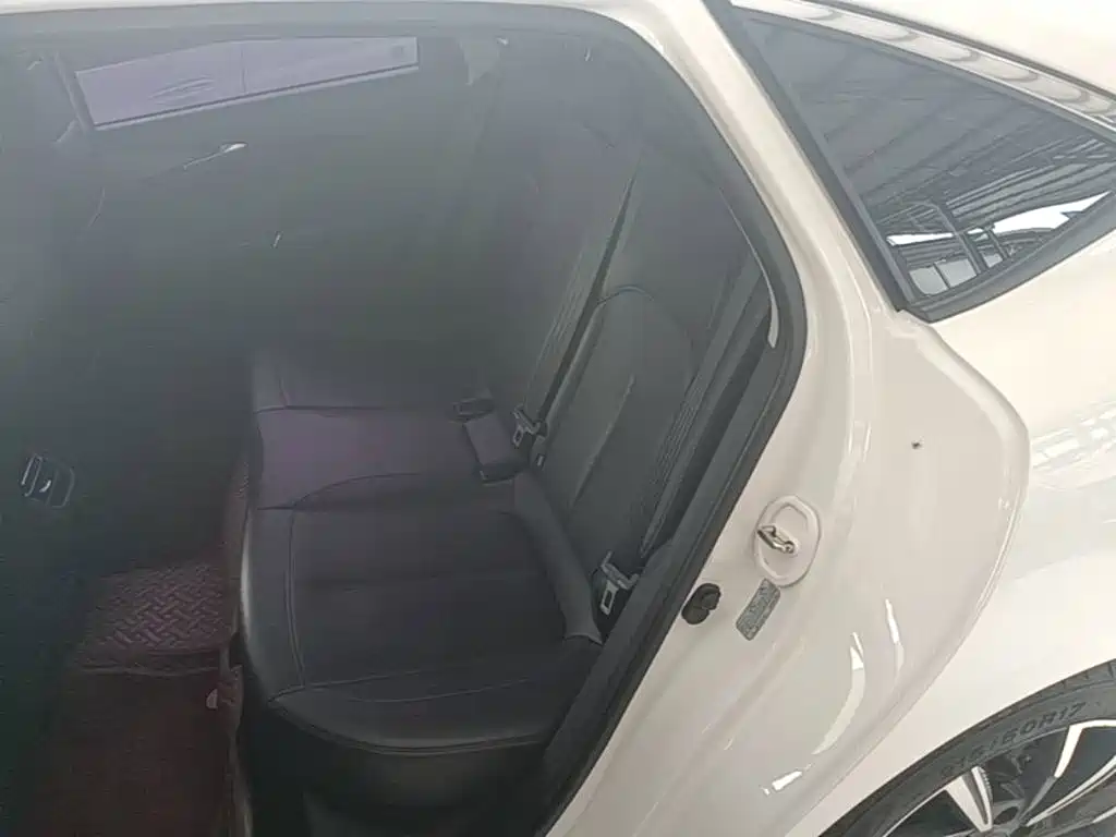 Changan Eado — фото 17