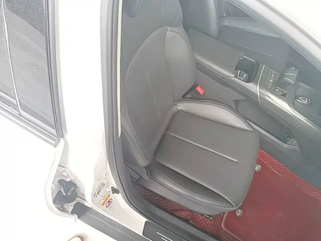 Changan Eado — фото 25