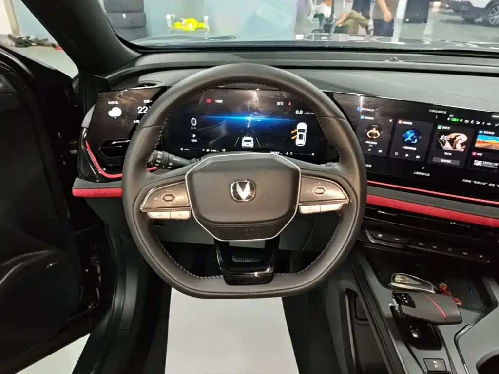 Changan X5 PLUS — фото 11