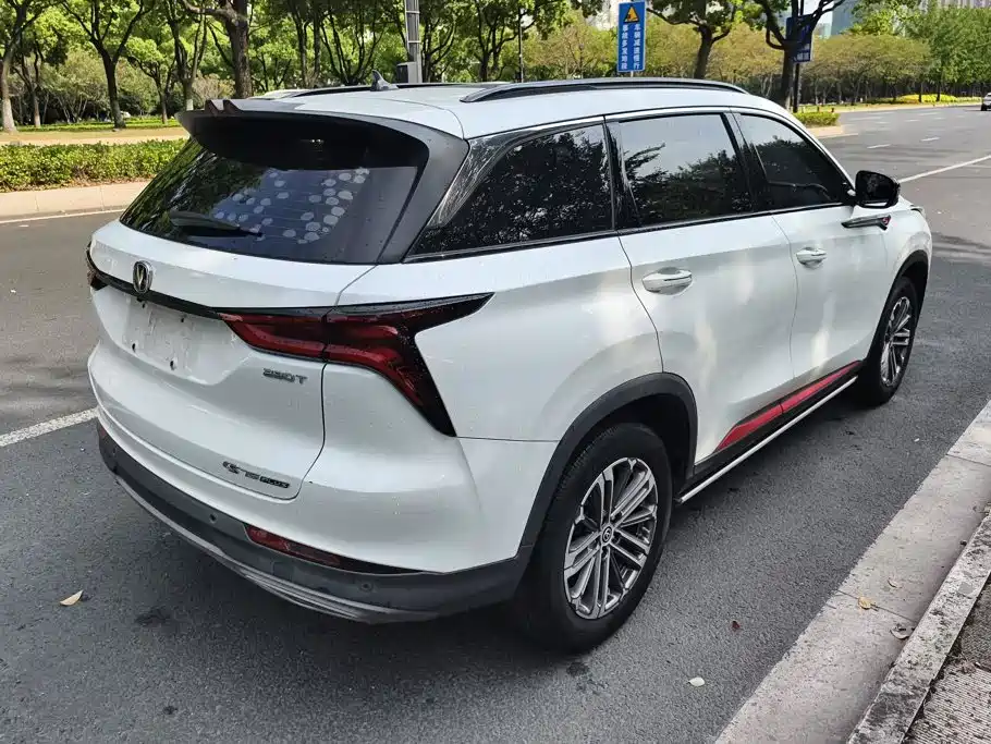 Changan CS75 PLUS — фото 3