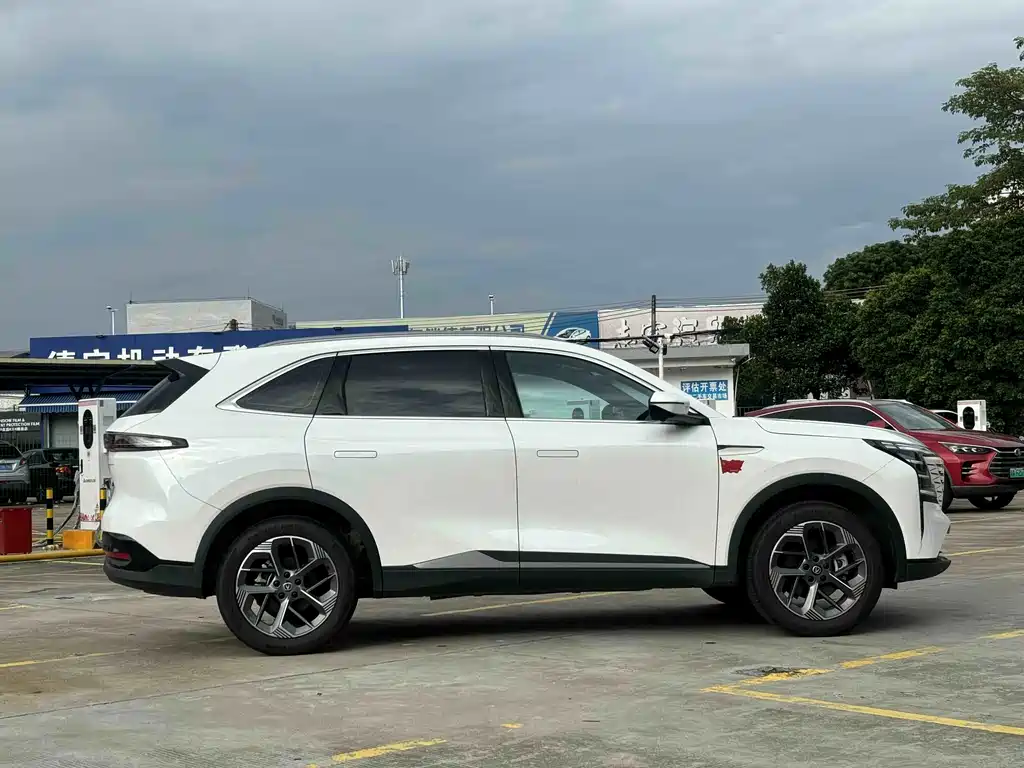 Changan CS75 PLUS — фото 4