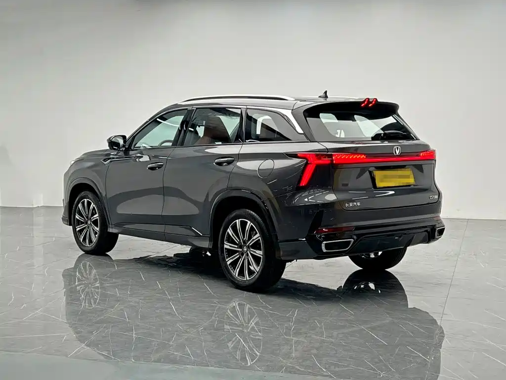 Changan CS75 PLUS — фото 4