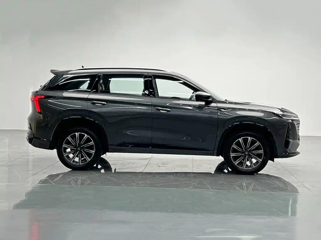 Changan CS75 PLUS — фото 7