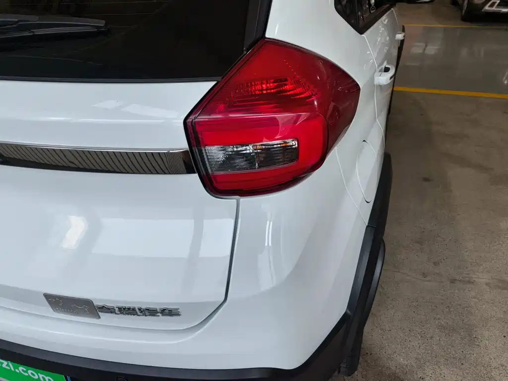 Chery Tiggo 3x — фото 24