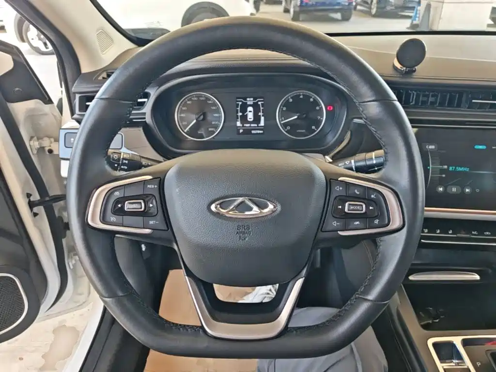 Chery Arrizo 5 PLUS — фото 11