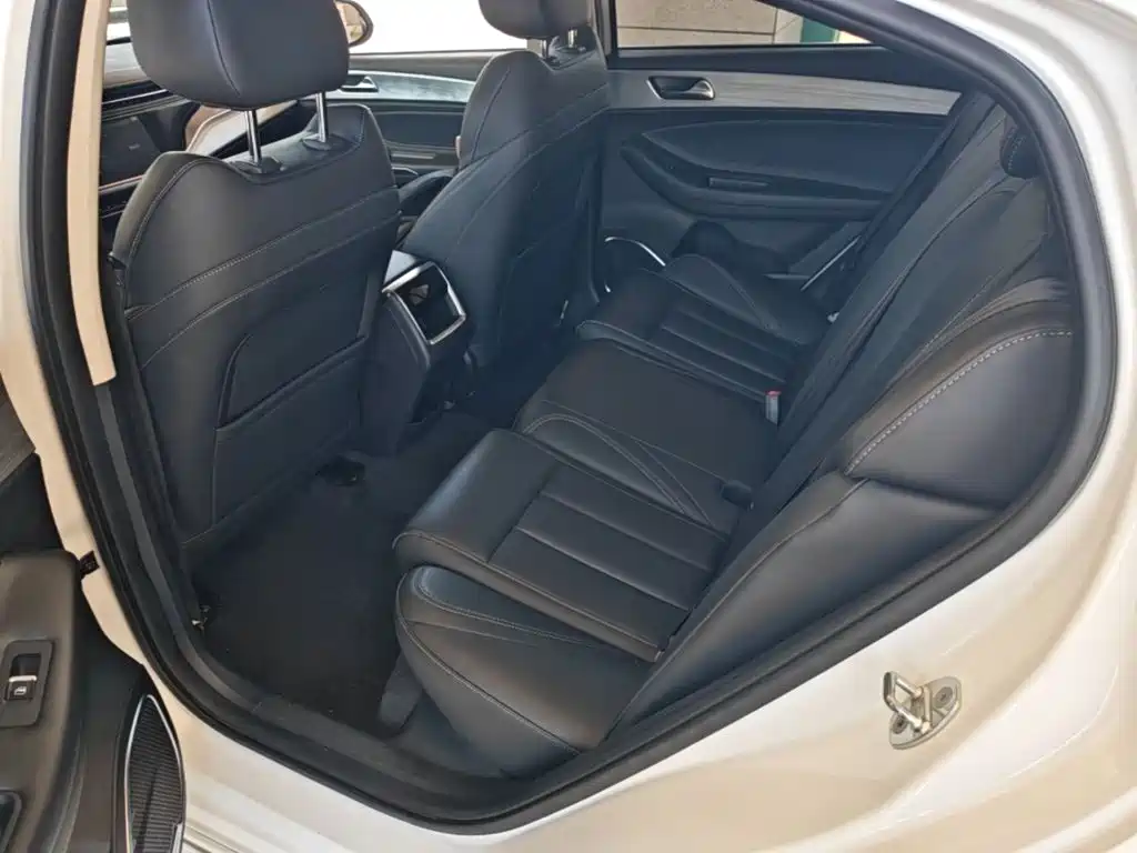 Chery Arrizo 5 PLUS — фото 17