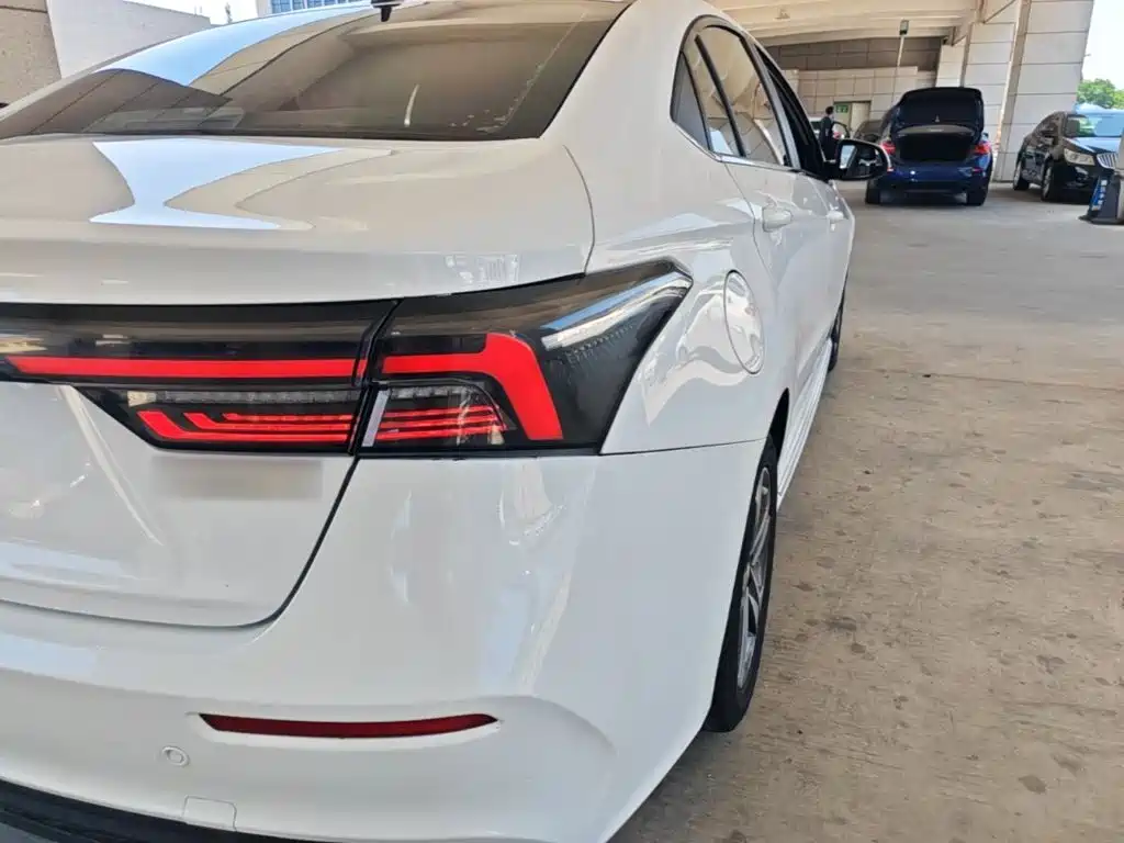 Chery Arrizo 5 PLUS — фото 8