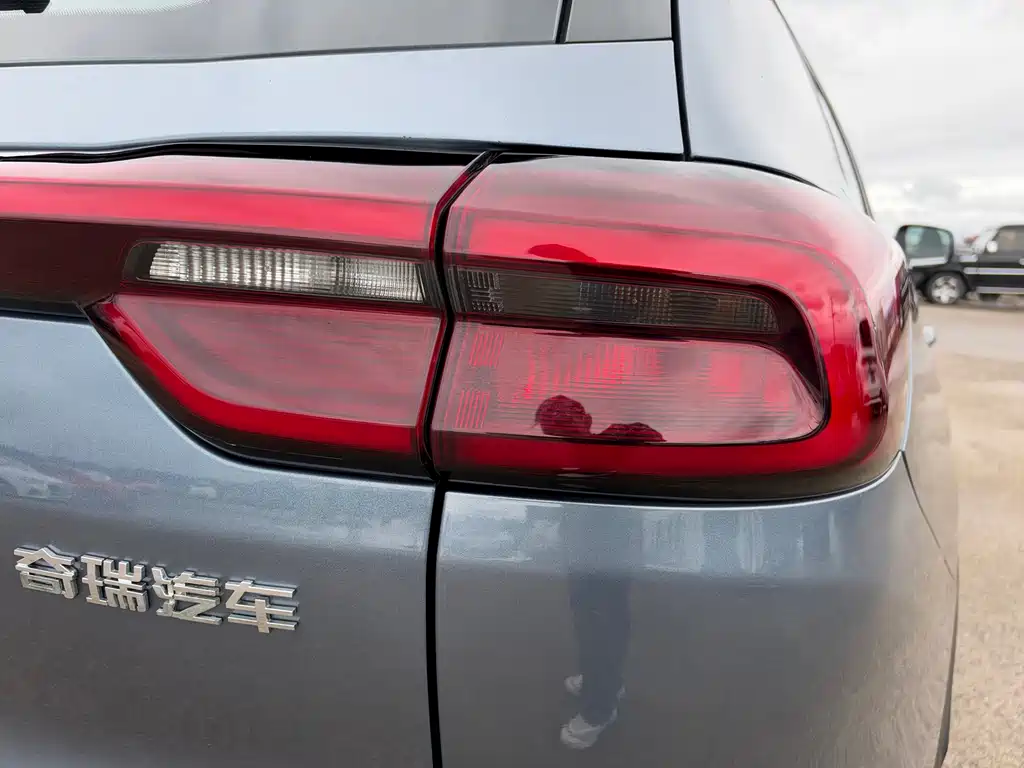 Chery Tiggo 8 — фото 18