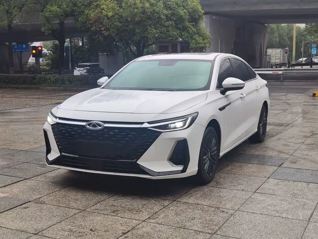 Chery Arrizo 8
