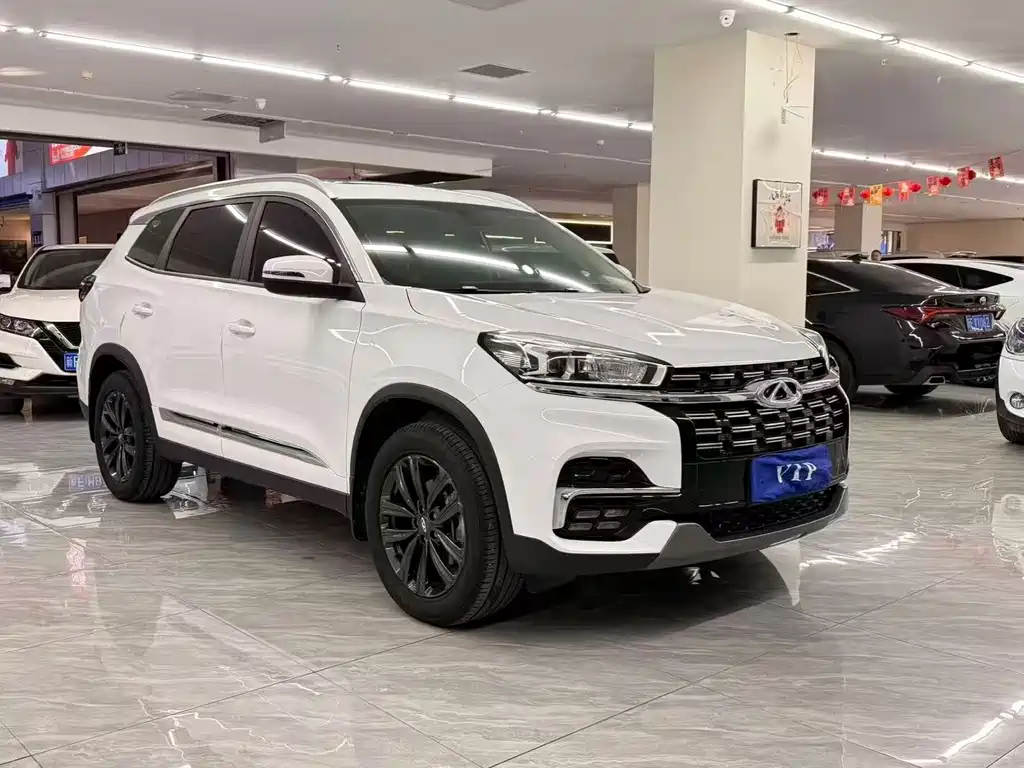 Chery Tiggo 8 — фото 3