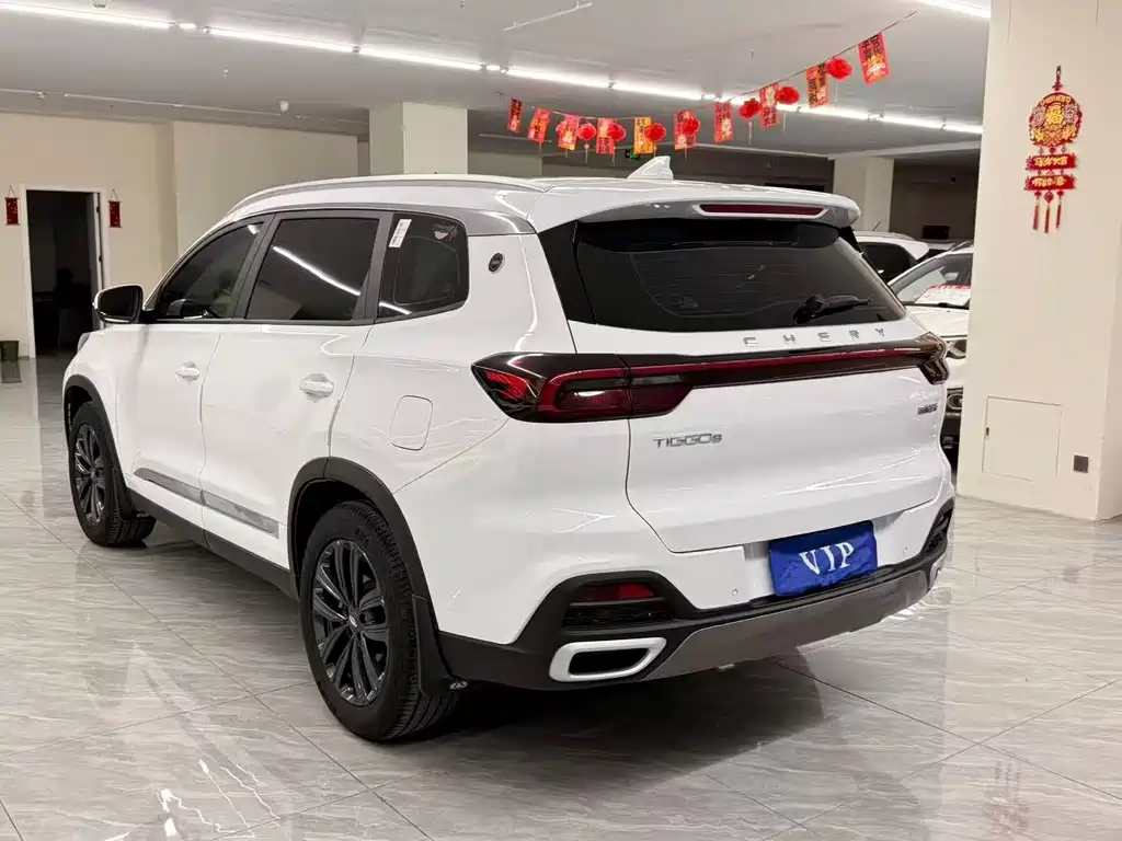 Chery Tiggo 8 — фото 4