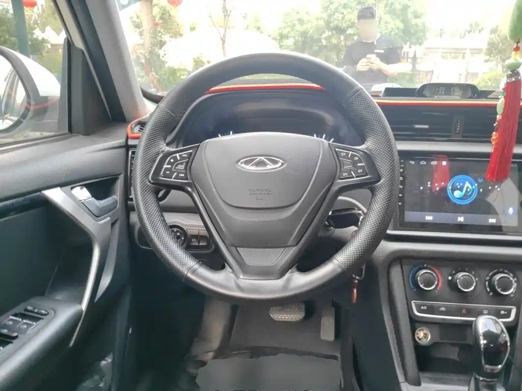 Chery Tiggo 3 — фото 11