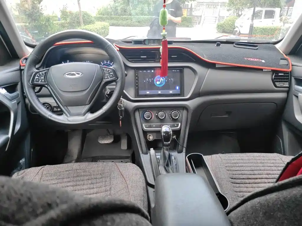 Chery Tiggo 3 — фото 10