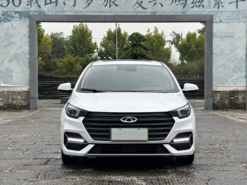Chery Arrizo 5 PLUS — фото 2