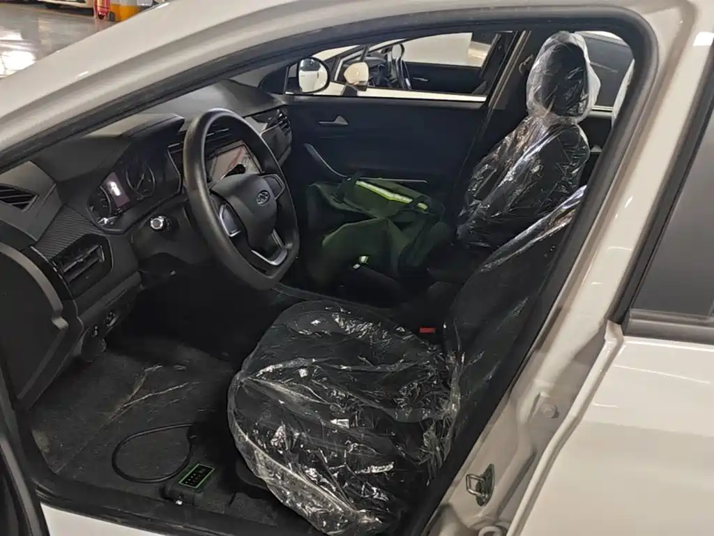 Chery Tiggo 3x — фото 15