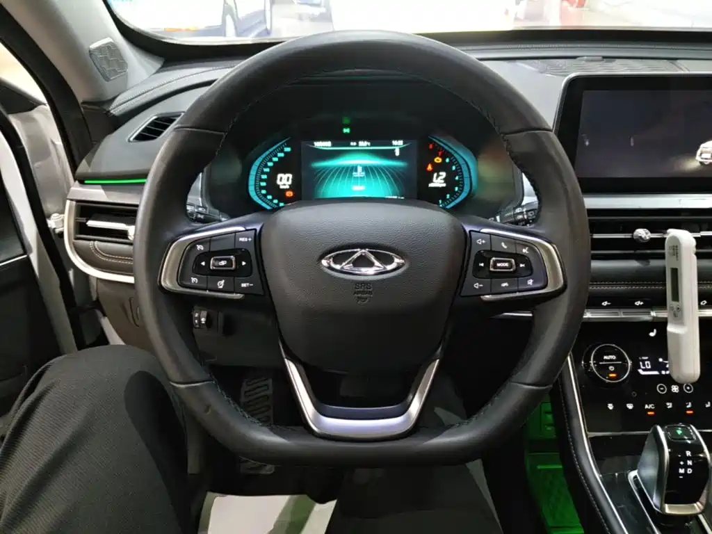 Chery Tiggo 8 — фото 11