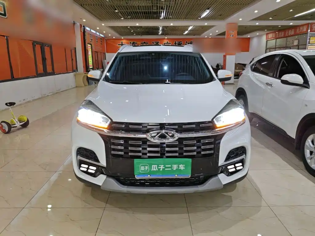 Chery Tiggo 8 — фото 3