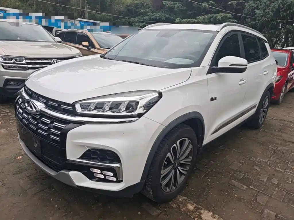 Chery Tiggo 8 — фото 2
