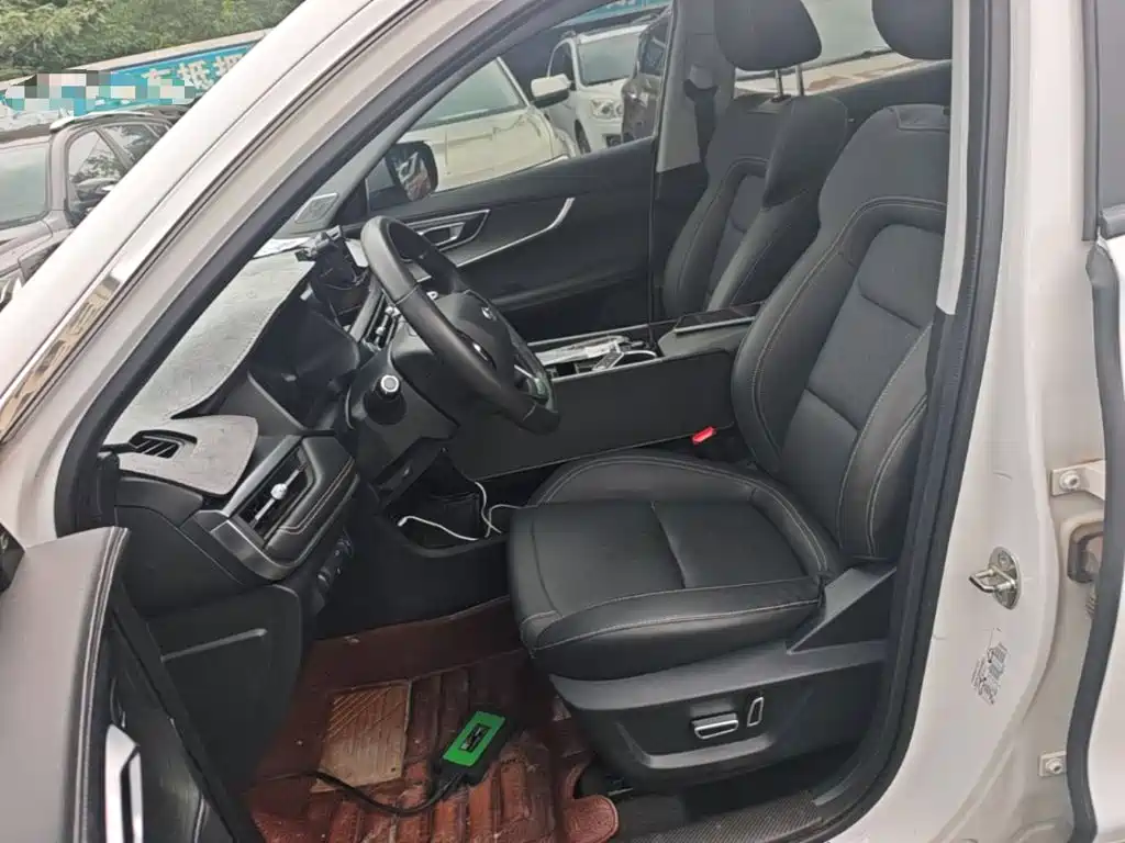 Chery Tiggo 8 — фото 15