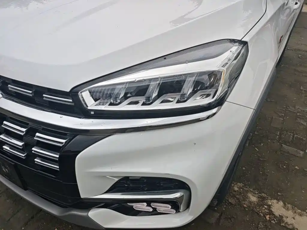 Chery Tiggo 8 — фото 24