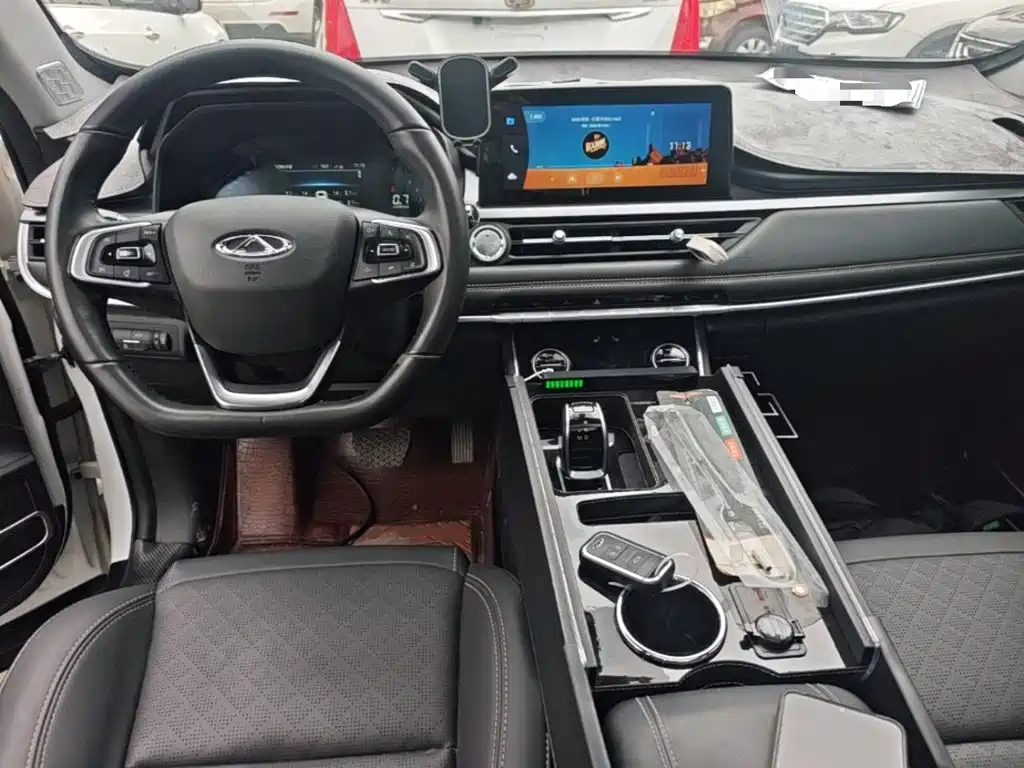 Chery Tiggo 8 — фото 10