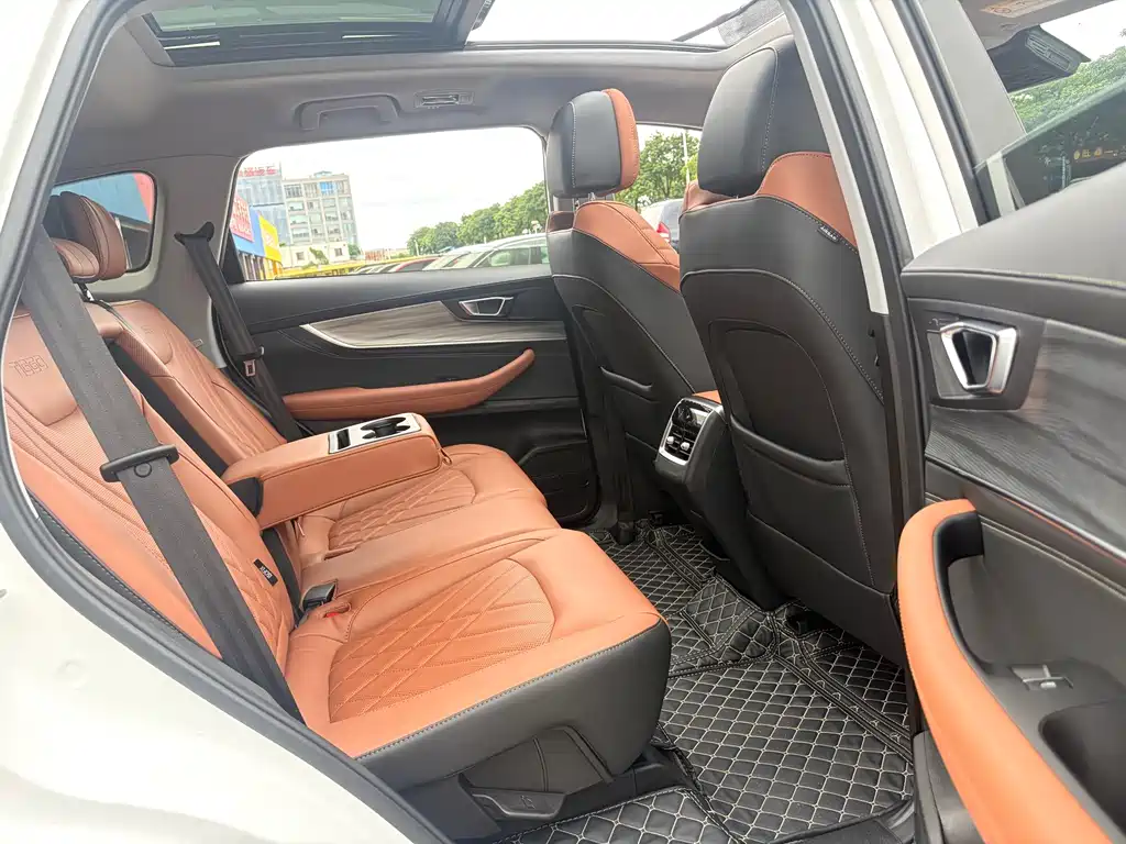 Chery Tiggo 8 PLUS — фото 18