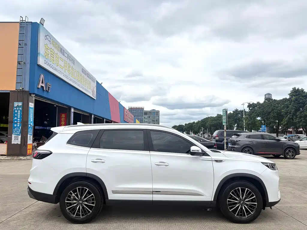Chery Tiggo 8 PLUS — фото 8