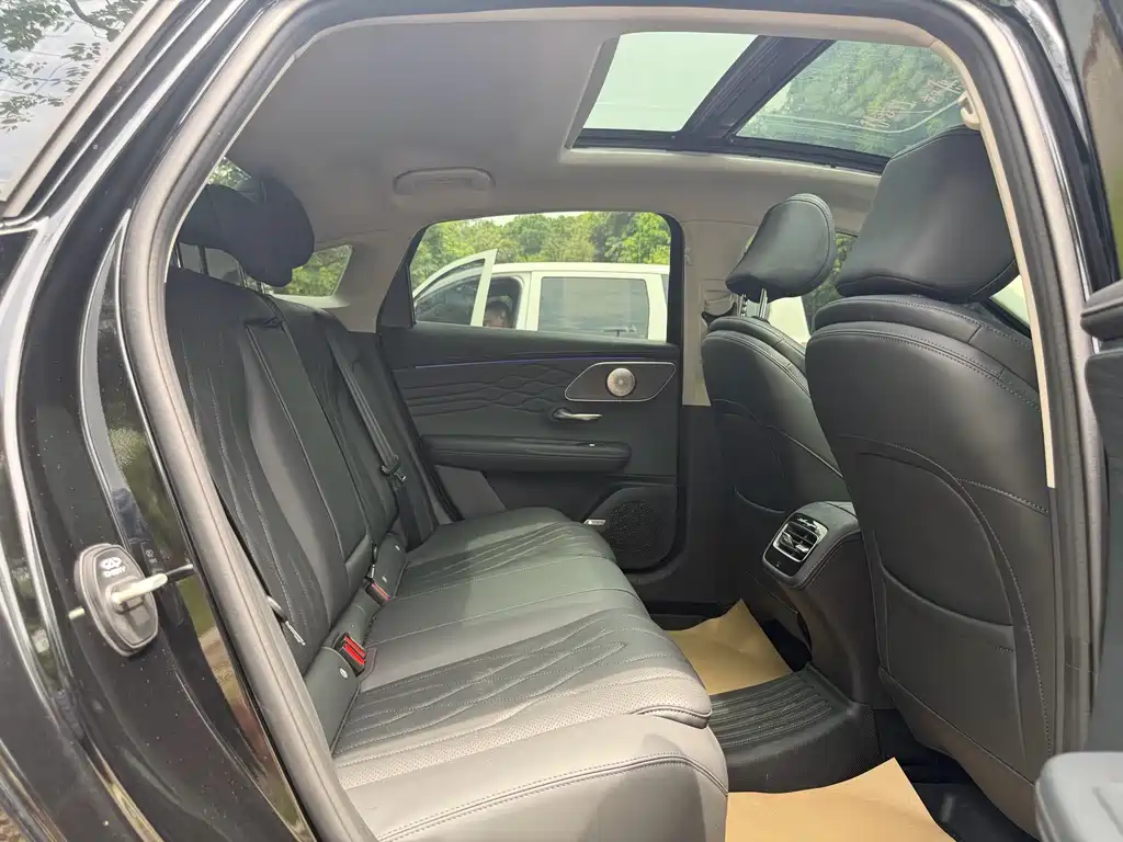 Chery Arrizo 8 PRO — фото 15