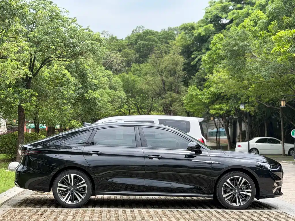 Chery Arrizo 8 PRO — фото 4