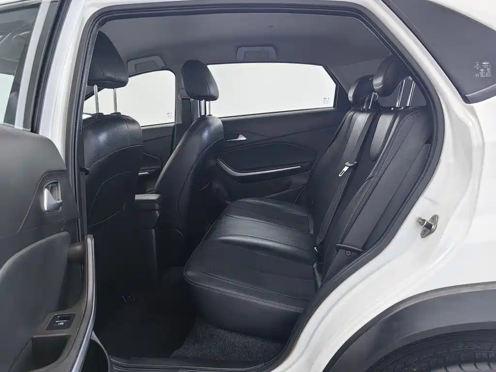 Chery Tiggo 3x — фото 15
