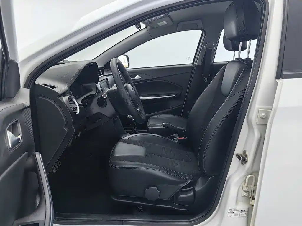 Chery Tiggo 3x — фото 10
