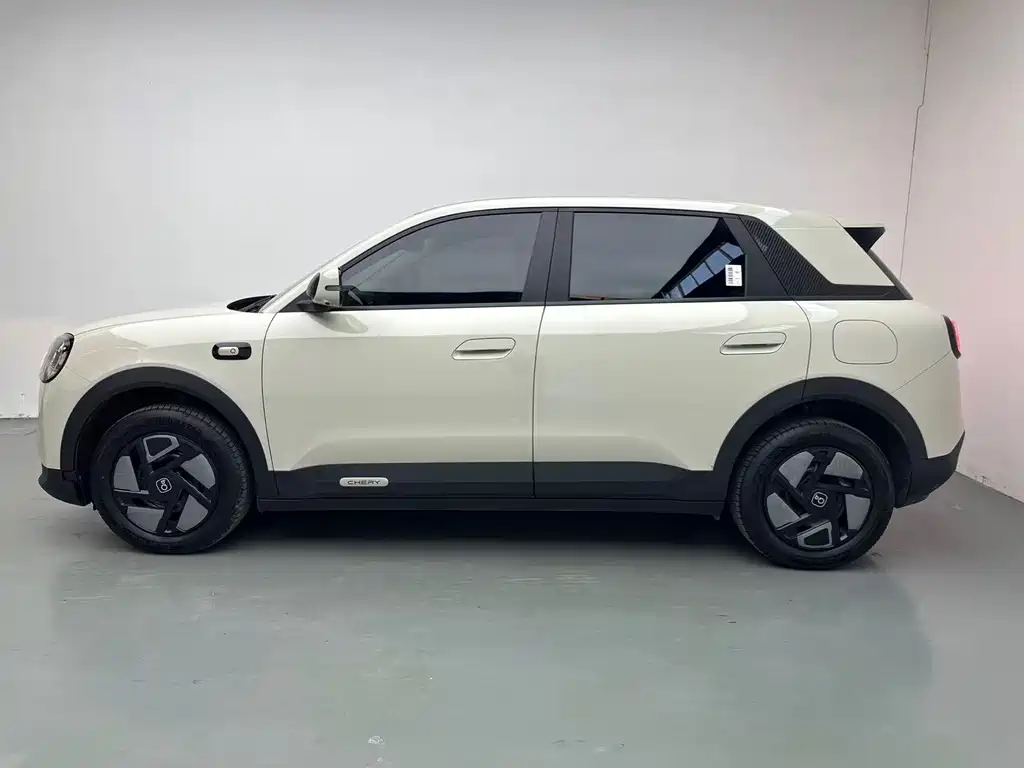 Chery QQ QQ3 EV — фото 3