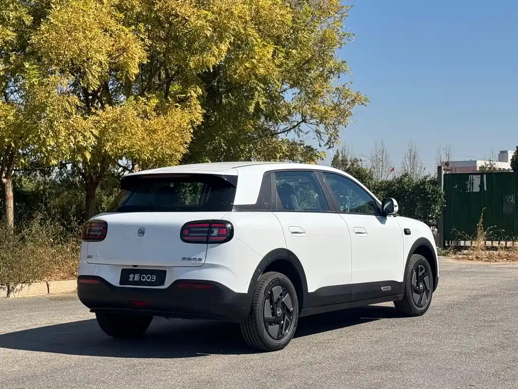 Chery QQ QQ3 EV — фото 4