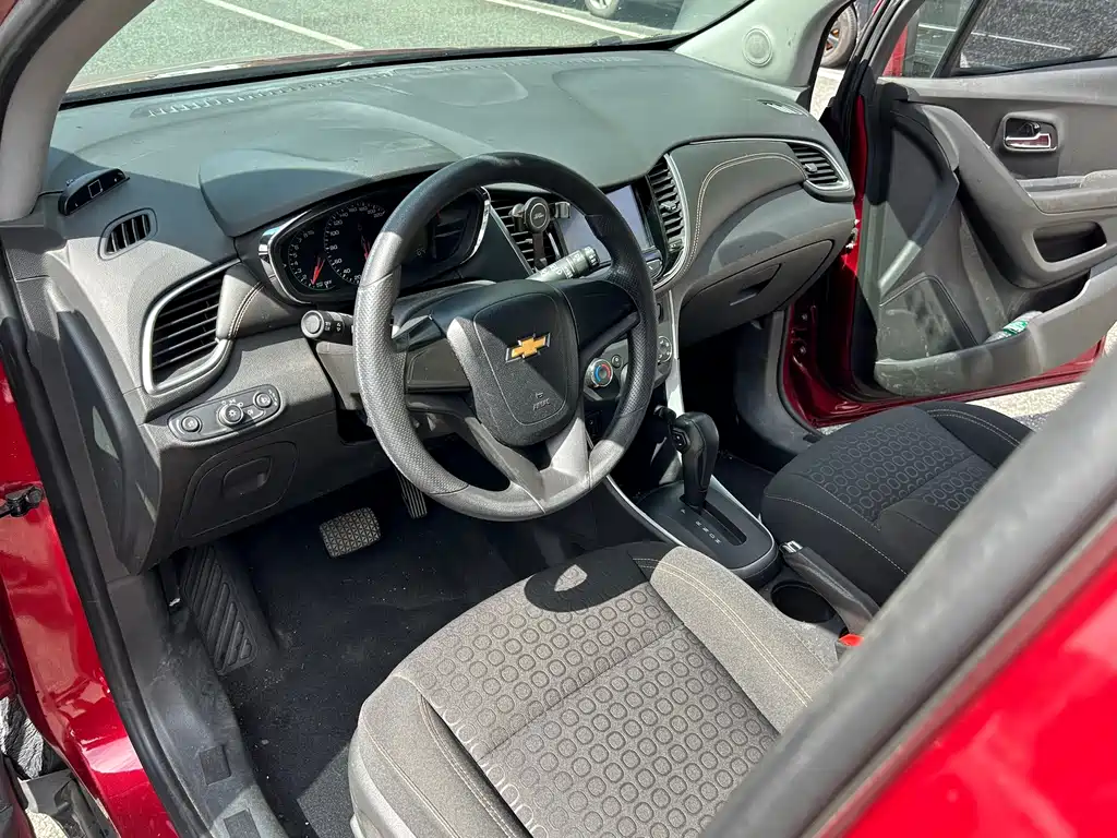 Chevrolet Trax — фото 9