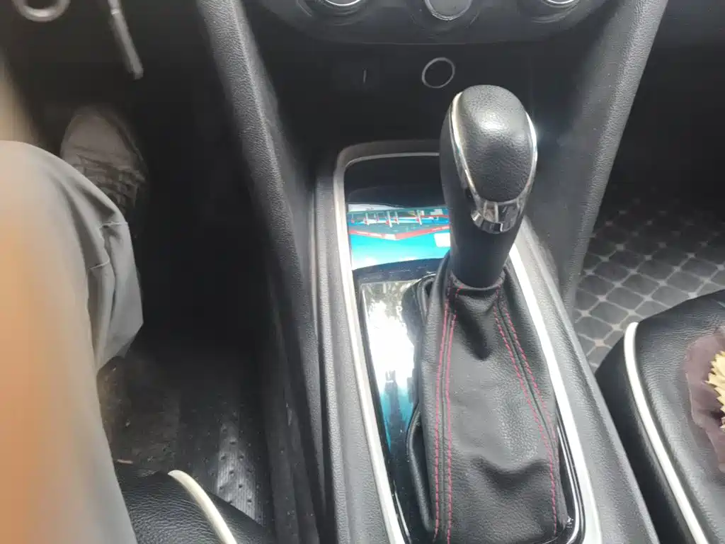 Chevrolet Monza — фото 10