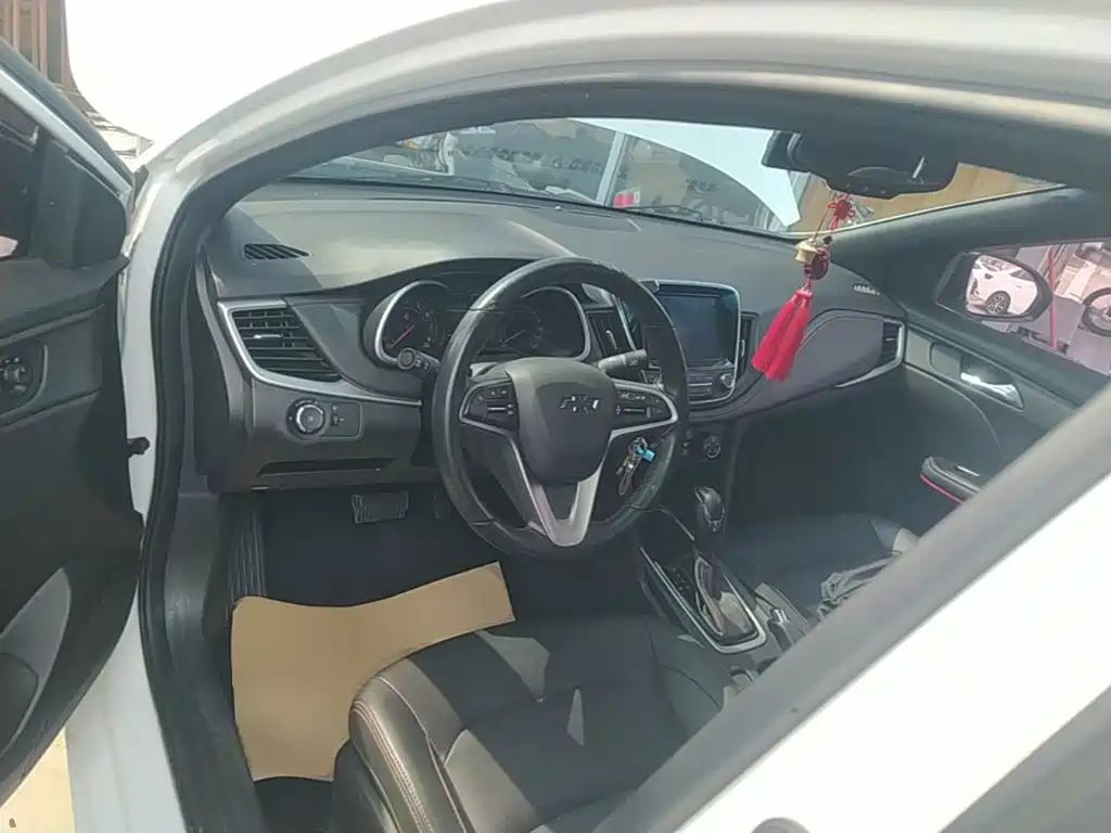 Chevrolet Monza — фото 10