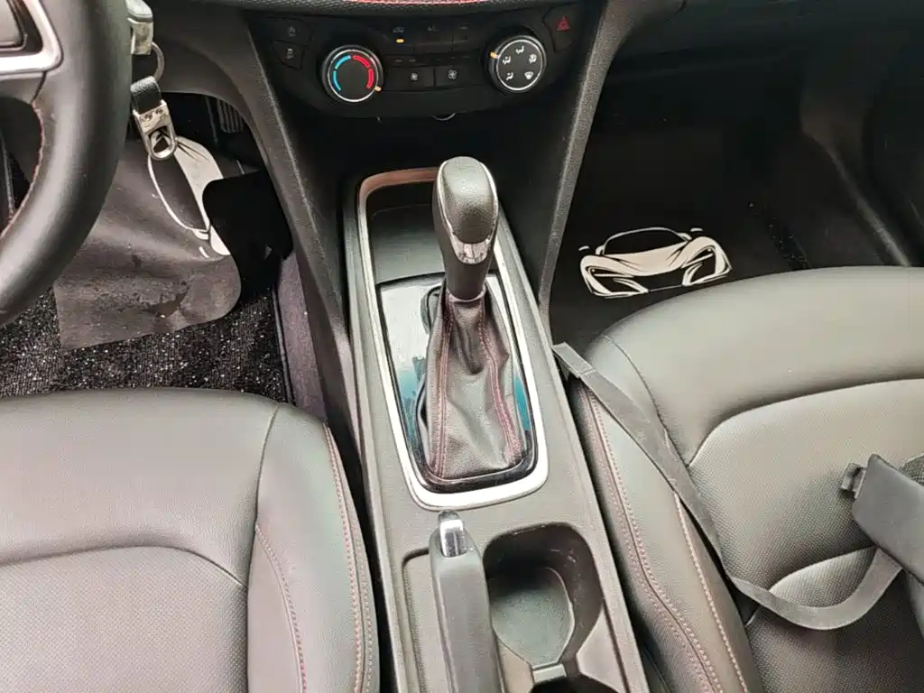 Chevrolet Monza — фото 14