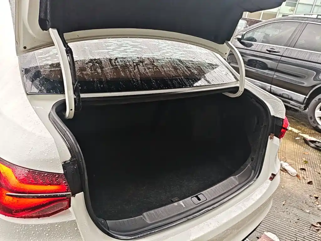Chevrolet Monza — фото 19